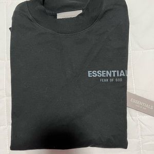 ESSENTIALS FEAR OF GOD LONG SLEEVES TEE IN BLACK